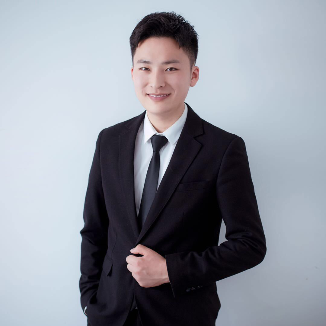 我是华宇铂悦府楼盘置业顾问——李升,欢迎向我咨询